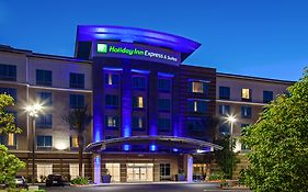 Holiday Inn Express & Suites Anaheim Resort Area Anaheim, Ca